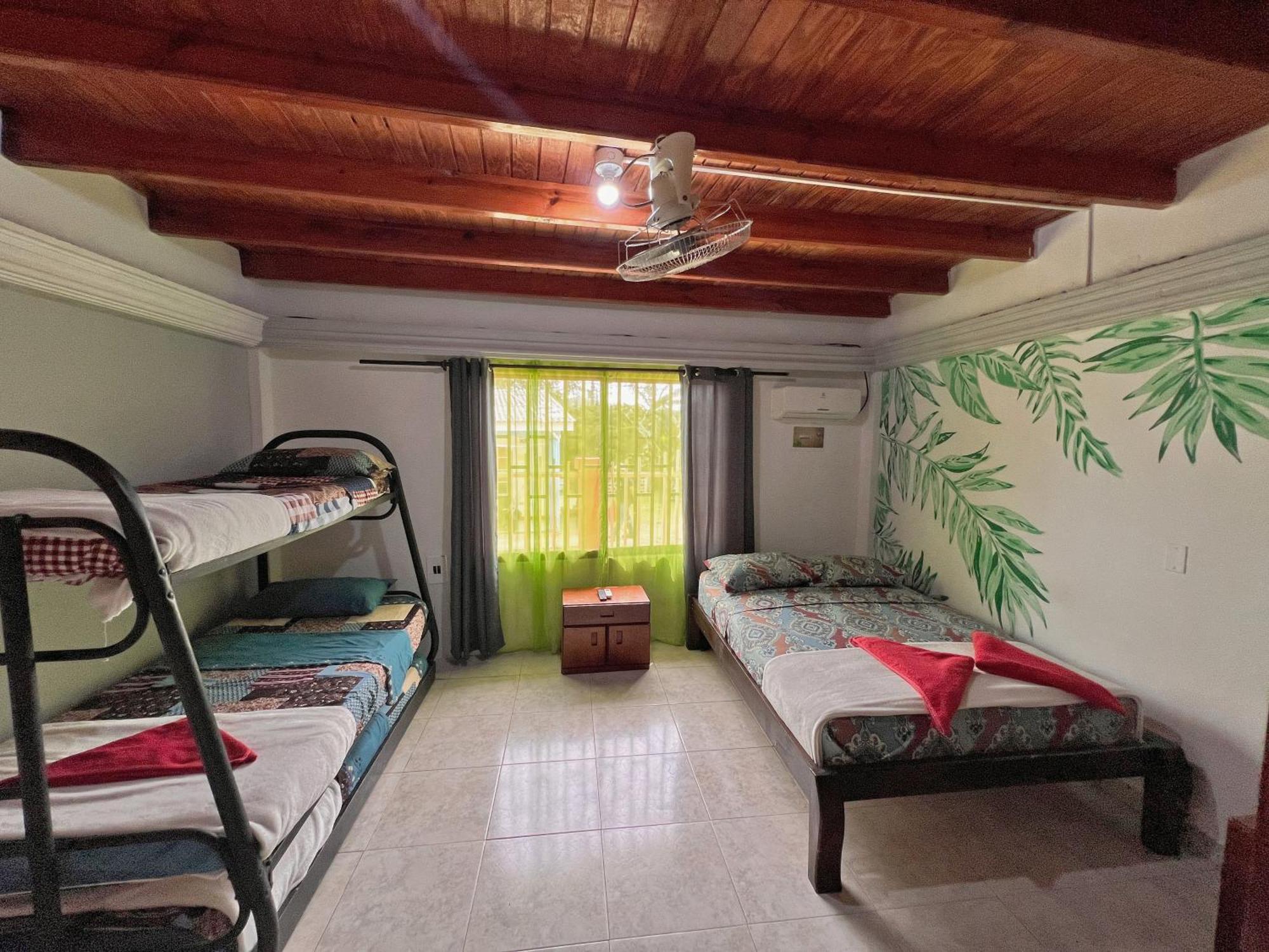 Hostal Mom Mariela San Andrés Dış mekan fotoğraf